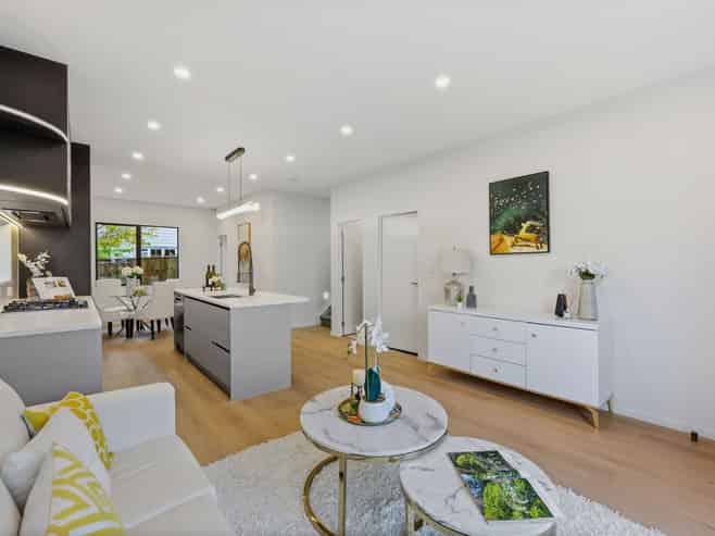 44 Bradbury Road, Botany Downs