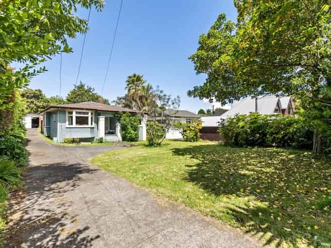 150 The Drive, Epsom