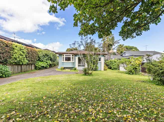150 The Drive, Epsom