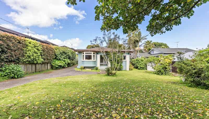 150 The Drive, Epsom