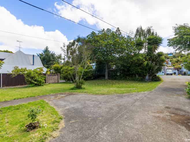 150 The Drive, Epsom