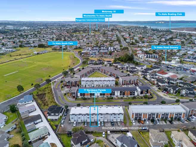 77 Bordeaux Parade, Te Atatu South