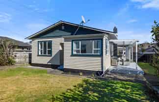 90 Smart Road, Glen Avon