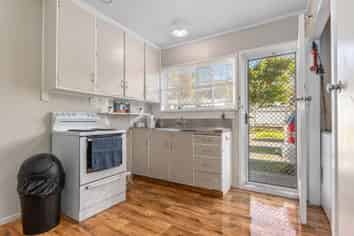 A/24 Second Avenue, Avenues