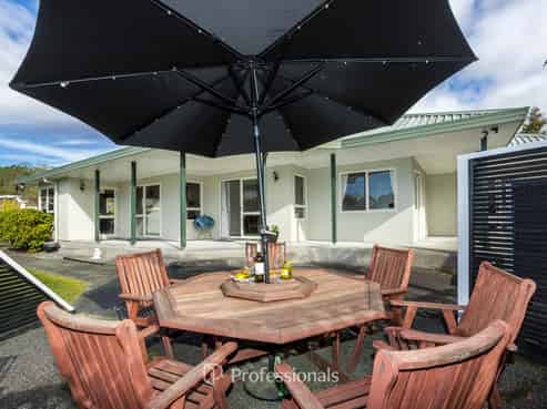 24 Carlow Grove, Birchville