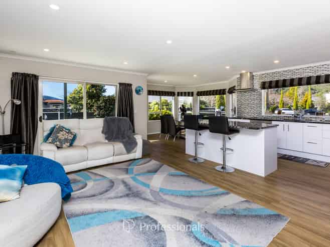 24 Carlow Grove, Birchville