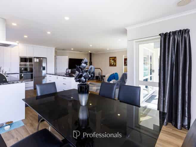 24 Carlow Grove, Birchville