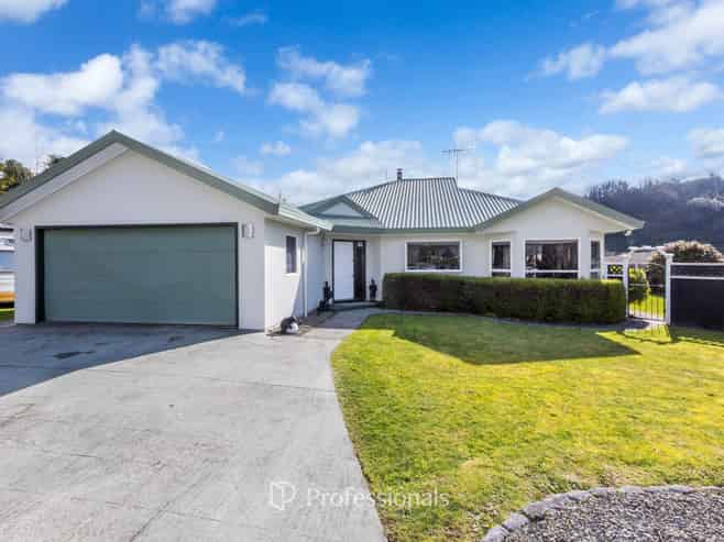 24 Carlow Grove, Birchville