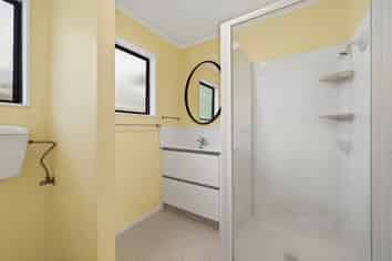 52B Corlett Street, Utuhina