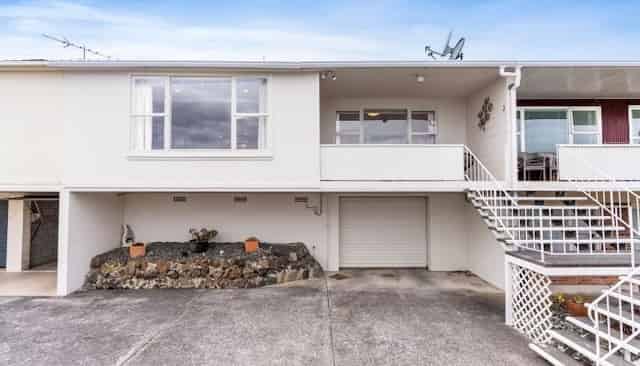 2/14B Penney Avenue, Mount Roskill