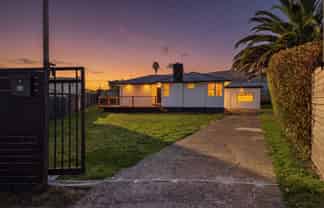 64 Fisher Crescent, Otara