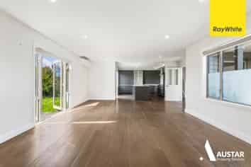 3 Dinning Road, Riverhead