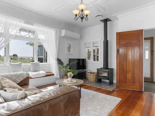 213 Timaru Road Upper, Pitone