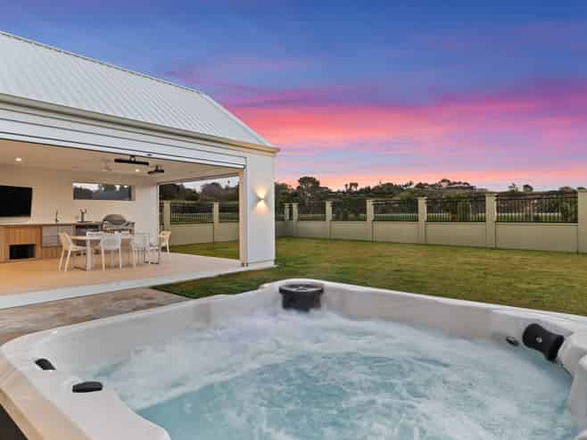 104 Pelorus Avenue, Poraiti