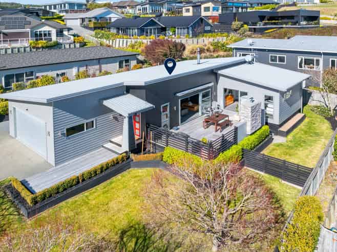 18 Coprosma Crescent, Waipahihi