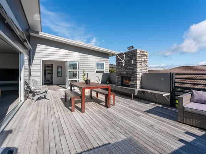 18 Coprosma Crescent, Waipahihi