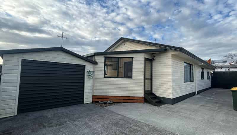 8B Domain Street, Waiuku