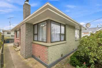 4 Eastbourne Street, CAVERSHAM