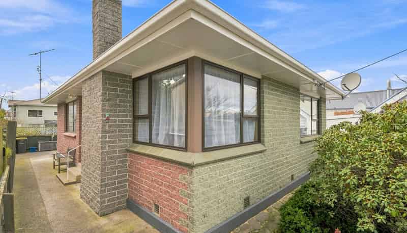 4 Eastbourne Street, CAVERSHAM