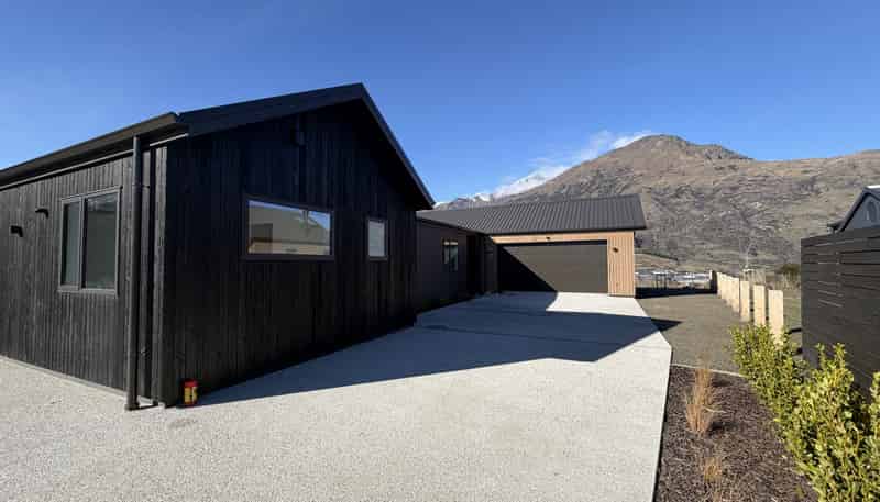 15 Pascoe Close, Lower Shotover