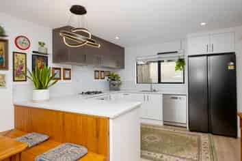 14E Kelwyn Road, Kelston