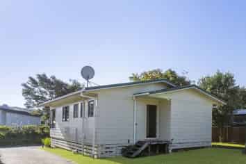 17 Whiritoa Beach Road, Whiritoa