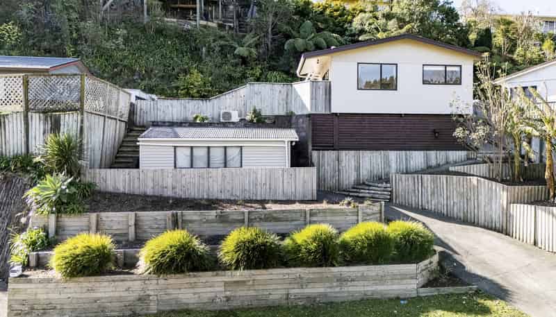 77 Poplar Grove, Whalers Gate