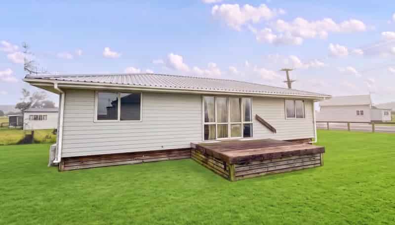 99 Orchard West Road, Ngatea