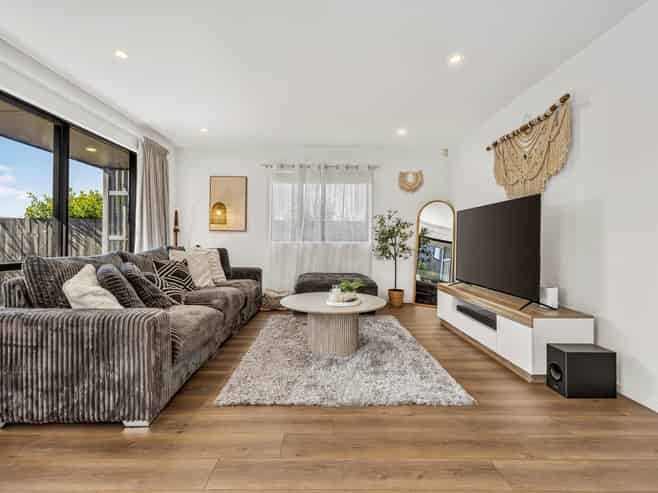 17C Cessna Crescent, Mangere