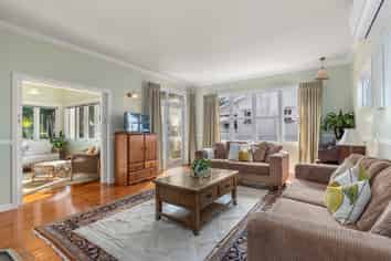 56 Mains Avenue, Kensington