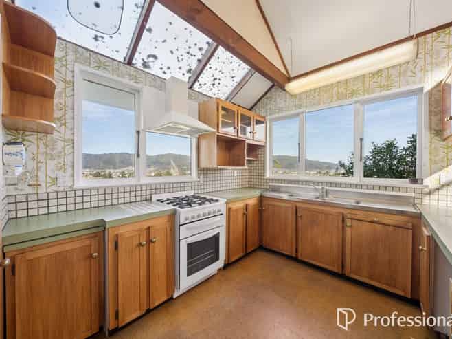 5 Hill Road, Belmont