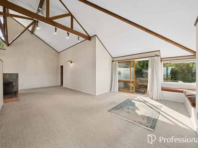 5 Hill Road, Belmont
