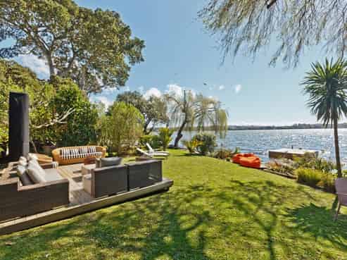 Auckland - Address withheld