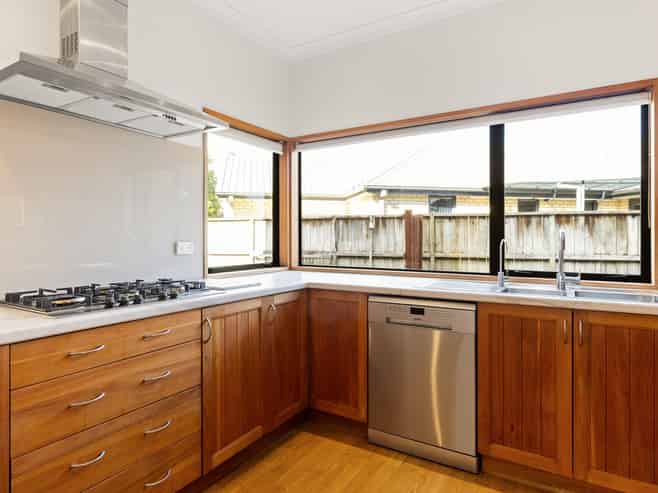 41 Huntington Drive, Huntington