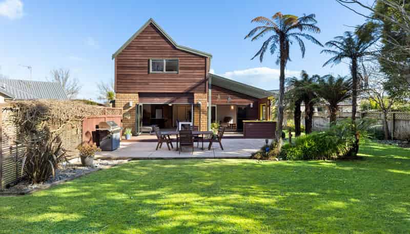 41 Huntington Drive, Huntington