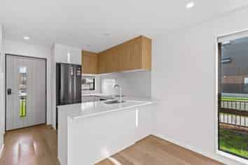 10/60 Selo Street, Glen Eden