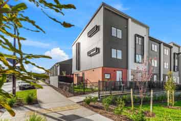10/60 Selo Street, Glen Eden