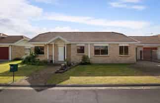 2/32 Park Road, Katikati