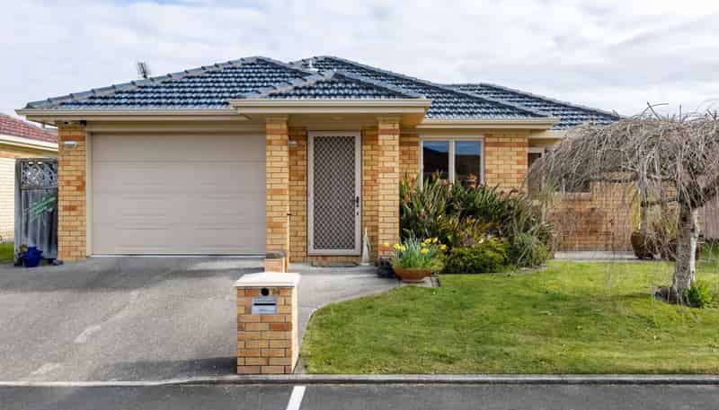 24 Sovereign Isle Lane, Rototuna
