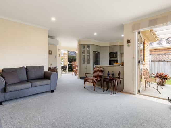 24 Sovereign Isle Lane, Rototuna