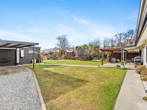 19 Reid Avenue, Luggate