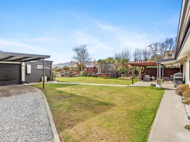 19 Reid Avenue, Luggate