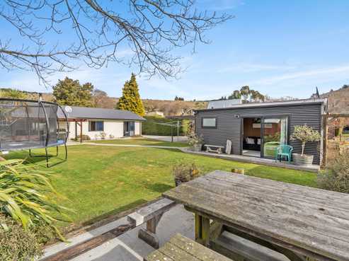 19 Reid Avenue, Luggate