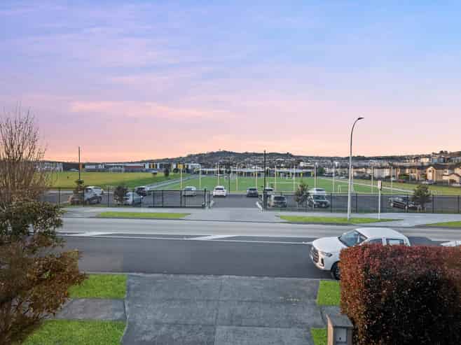 55 Kerrykeel Drive, Flat Bush