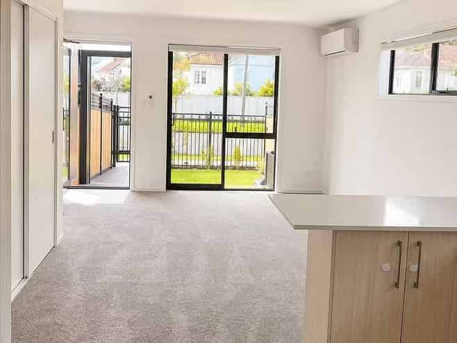 1A/9 Macky Street, Taita