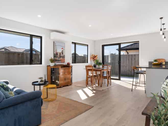 4 Mehrtens Crescent, Woodend