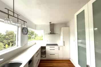 16 Lydia Avenue, Northcote
