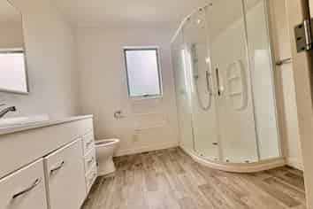 8B Fitzwilliam Drive, Torbay