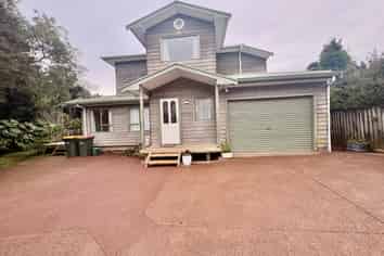 8B Fitzwilliam Drive, Torbay