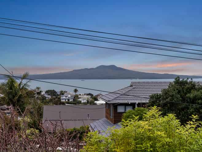 1/170 East Coast Road, Forrest Hill